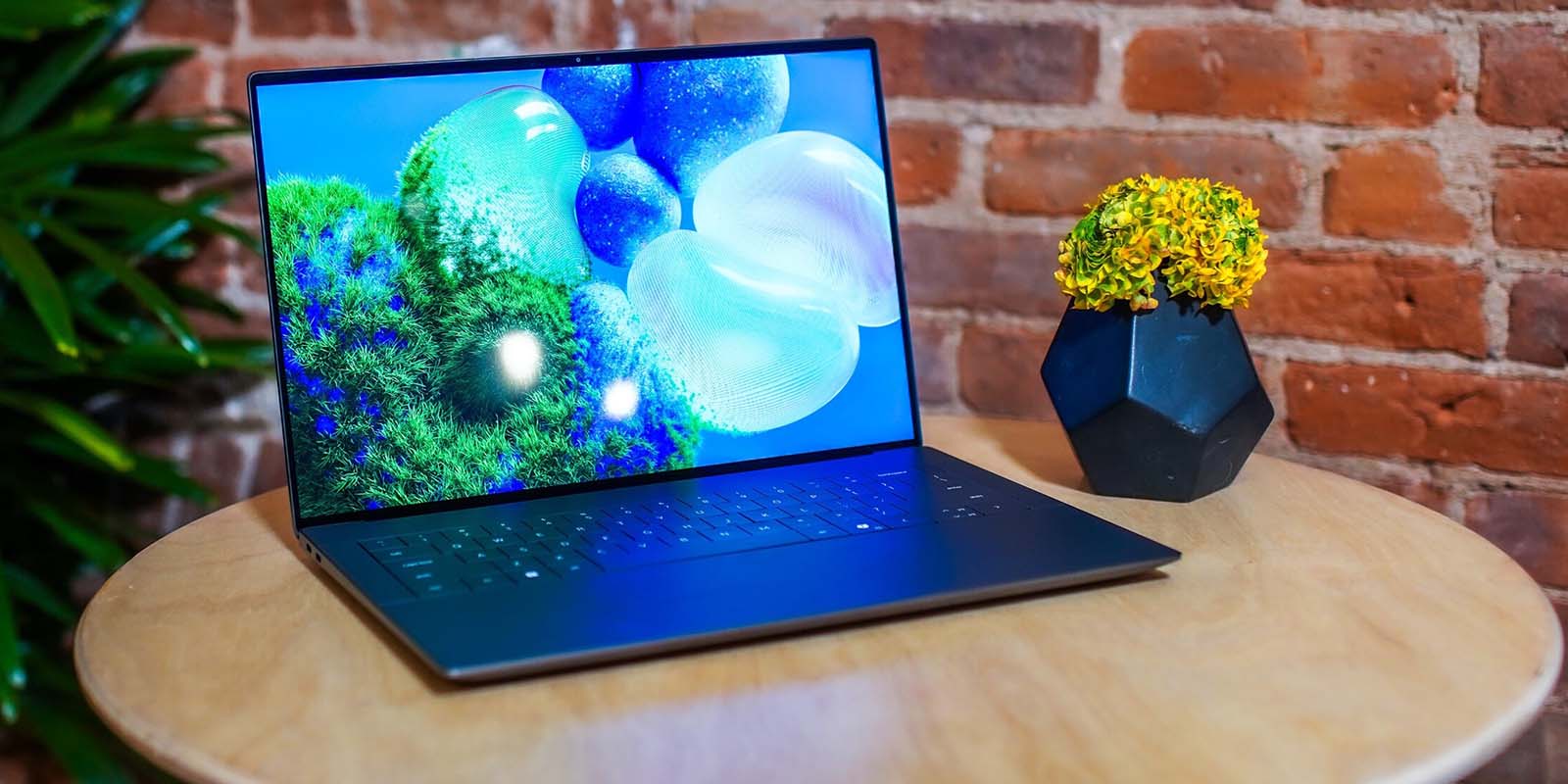 Dell XPS 9440 AI Powered Mobile Workstation, 14.5